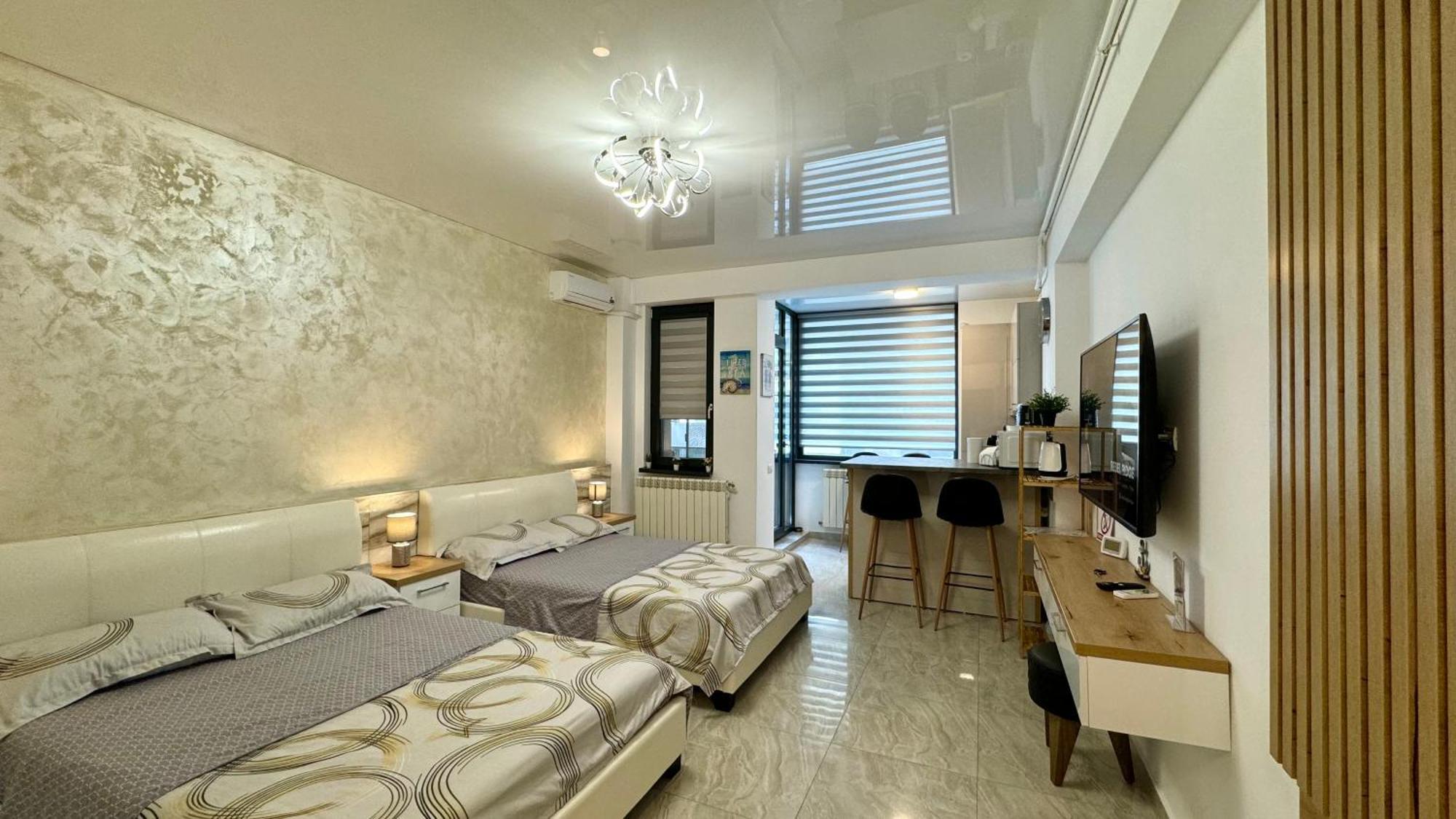 Seaview Deluxe Double Studio - Beachfront Resort Năvodari Eksteriør billede